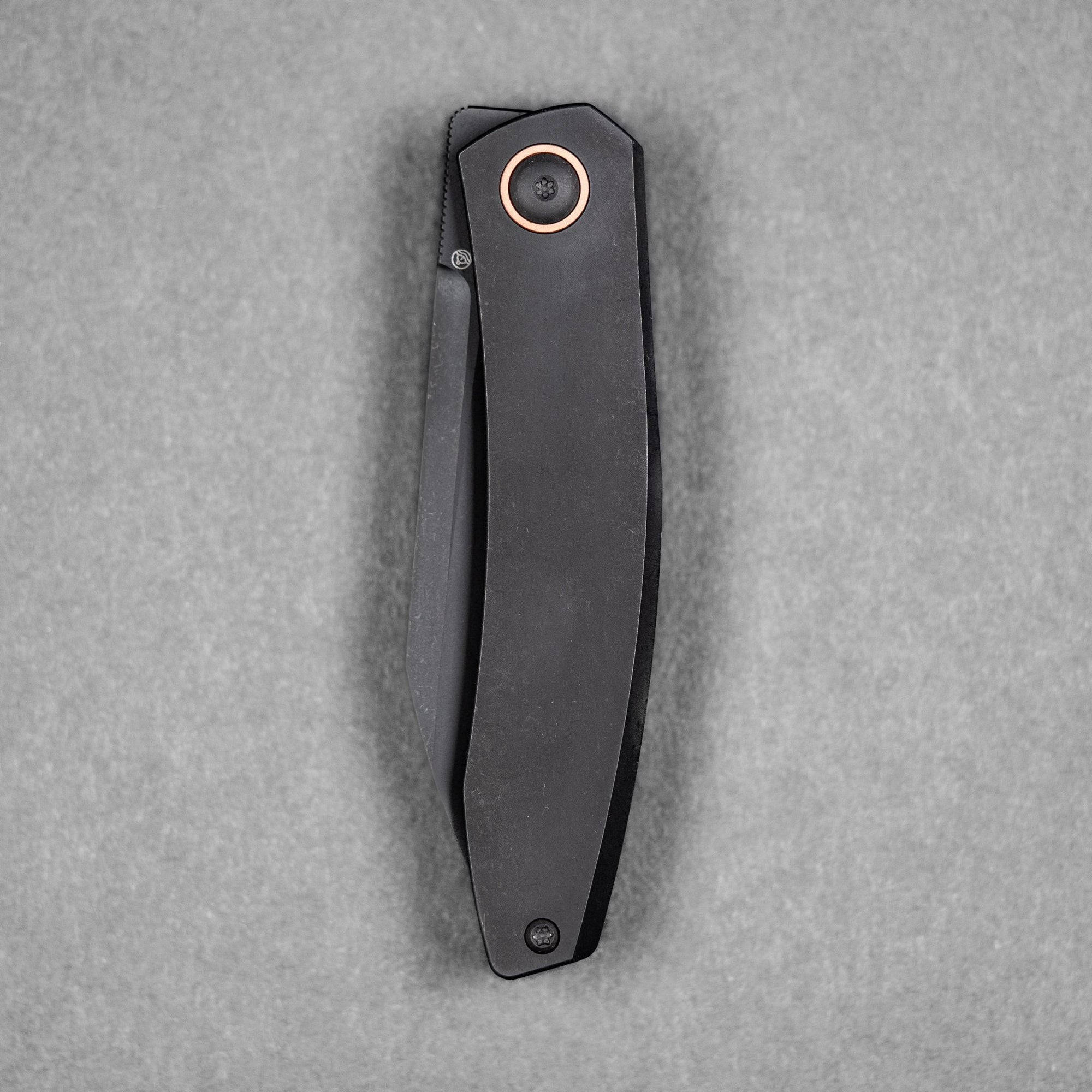 Drop Date (07/22): URBAN Chimarra - Blackwashed Magnacut & Blackwashed Titanium w/ Copper Pivot Collar & Backspacer - URBAN EDC®