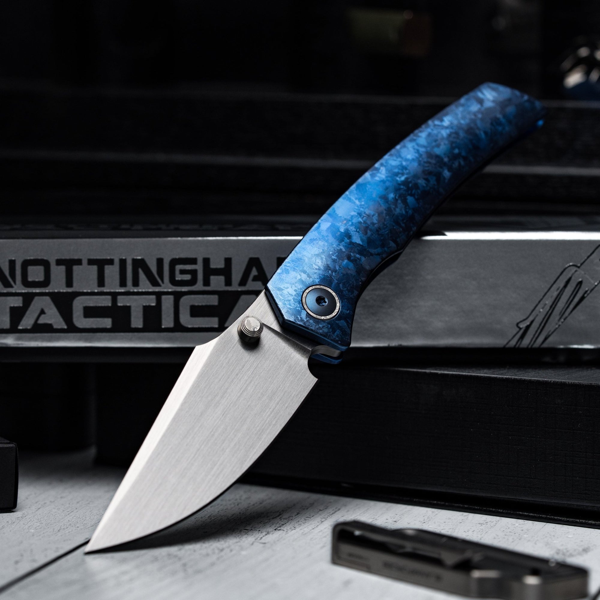 Drop Date (07/29): URBAN Isurus - Hand-Rubbed Vanax & Deep Blue Crystal Ti w/ Crystal Ti Hardware - URBAN EDC®