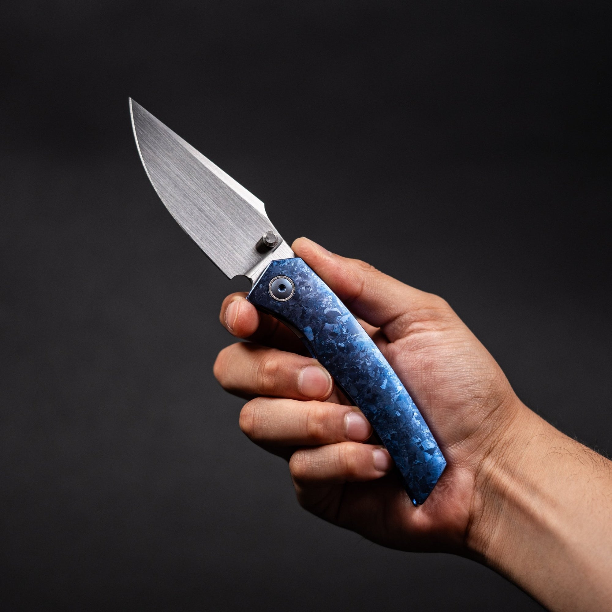 Drop Date (07/29): URBAN Isurus - Hand-Rubbed Vanax & Deep Blue Crystal Ti w/ Crystal Ti Hardware - URBAN EDC®