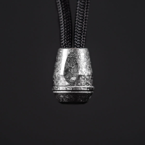 Drop Date (08/12): URBAN VK-IMON Lanyard Bead - Crystal Titanium w/ Crystal Titanium Disc - URBAN EDC®