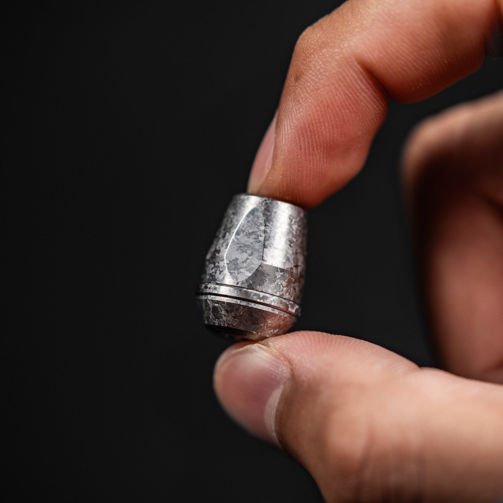 Drop Date (08/12): URBAN VK-IMON Lanyard Bead - Crystal Titanium w/ Crystal Titanium Disc - URBAN EDC®
