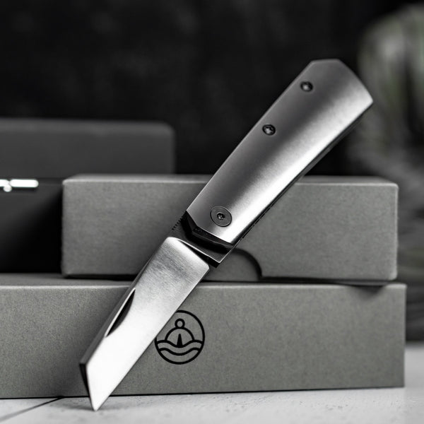 Drop Date (09/03): URBAN Straighthawk - Polished DLC Magnacut & Polished Zirc w/ Polished Zirc Backspacer - URBAN EDC®