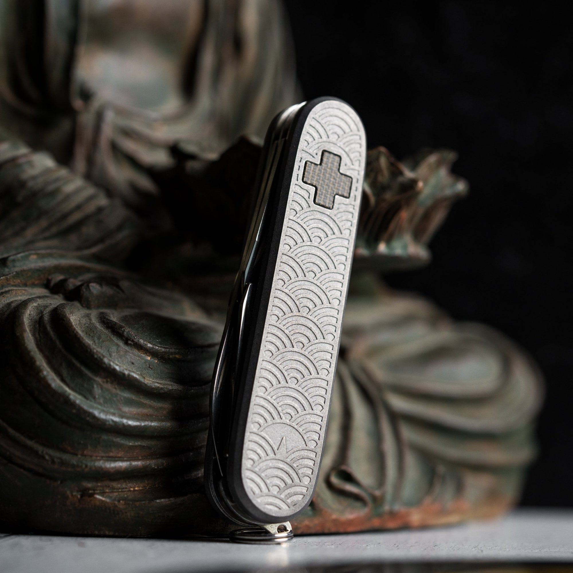 Drop Date (09/17): Daily Customs x URBAN Recruit SAK - Seigaiha Titanium w/ Green Micarta Inlay - URBAN EDC®