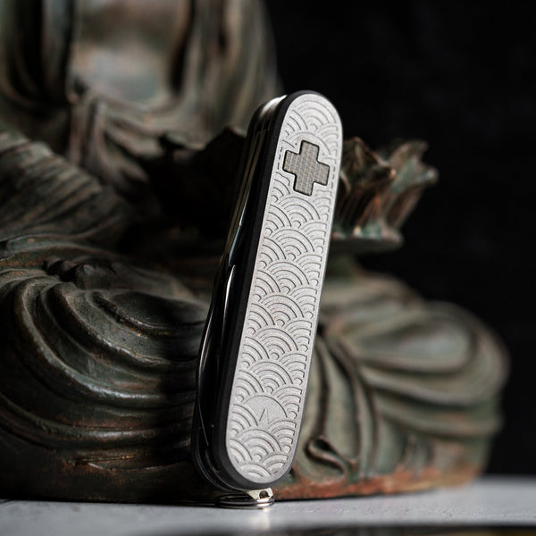 Drop Date (09/17): Daily Customs x URBAN Recruit SAK - Seigaiha Titanium w/ Green Micarta Inlay - URBAN EDC®