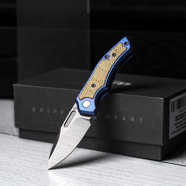 Drop Date (09/23): Griffin Co x URBAN Scout F2 Folder - Belt Satin Magnacut & Blurple Crystal Titanium w/ Brass Chaos Seigaiha™ - URBAN EDC®