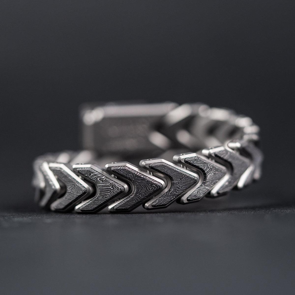 Drop Date (09/23): Tomas Makes Vector Bracelet - Zirblast Titanium w/ Space Coral Stainless Carbon Fiber (Custom) - URBAN EDC®