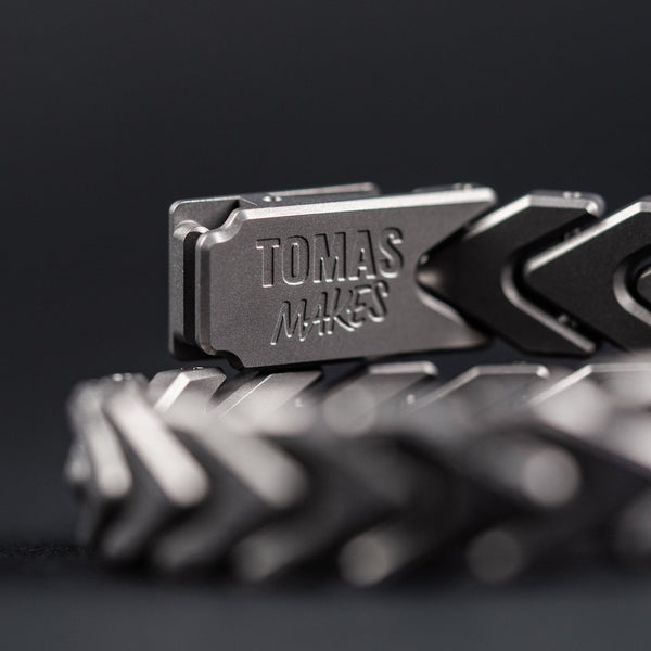 Drop Date (09/23): Tomas Makes Vector Bracelet - Zirblast Titanium w/ Space Coral Stainless Carbon Fiber (Custom) - URBAN EDC®