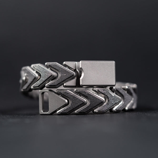 Drop Date (09/23): Tomas Makes Vector Bracelet - Zirblast Titanium w/ Space Coral Stainless Carbon Fiber (Custom) - URBAN EDC®