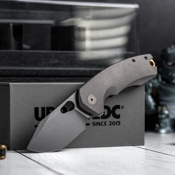 Drop Date (10/01): URBAN Becerro - Darkwashed Magnacut & Darkwashed Titanium w/ Micro Milling - URBAN EDC®