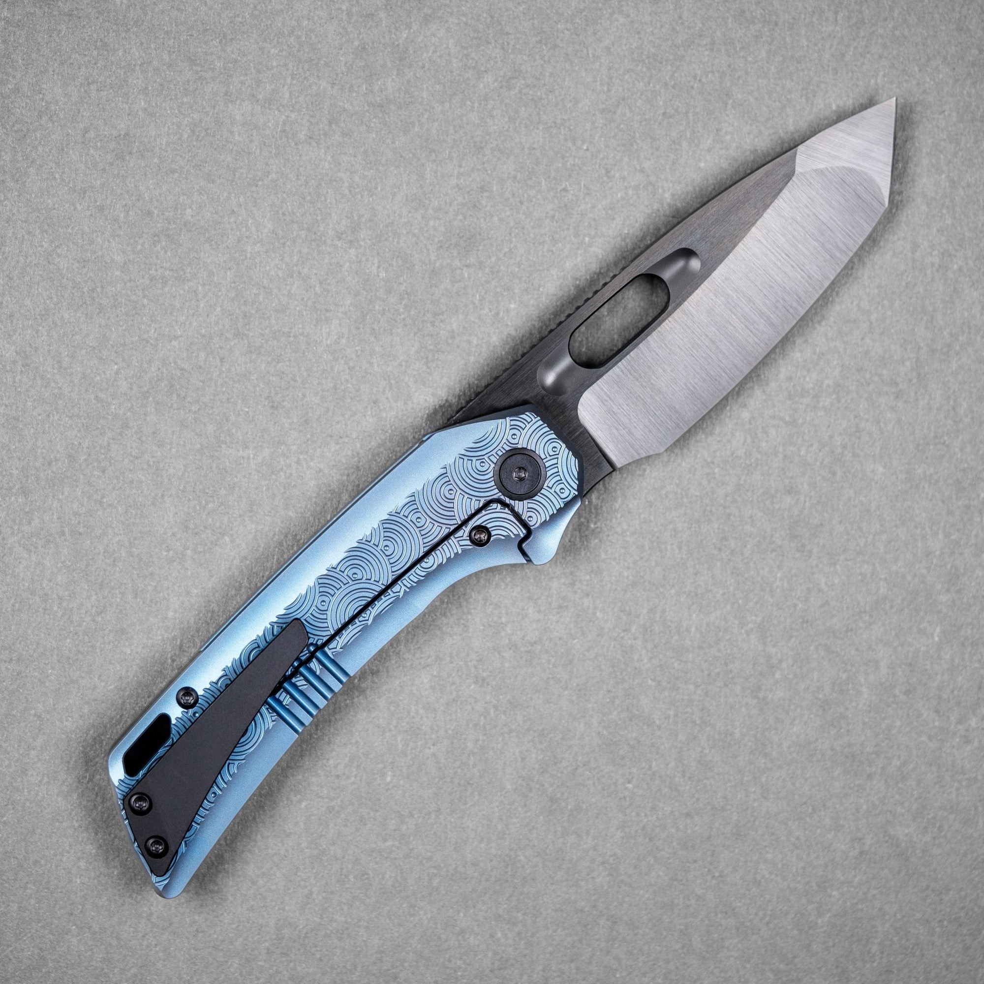 EMP EDC x URBAN Nymble XT - Belt Satin DLC Magnacut & Blue Anodized Ti w/ Chaos Seigaiha™ - URBAN EDC®