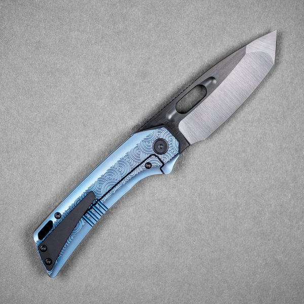 EMP EDC x URBAN Nymble XT - Belt Satin DLC Magnacut & Blue Anodized Ti w/ Chaos Seigaiha™ - URBAN EDC®
