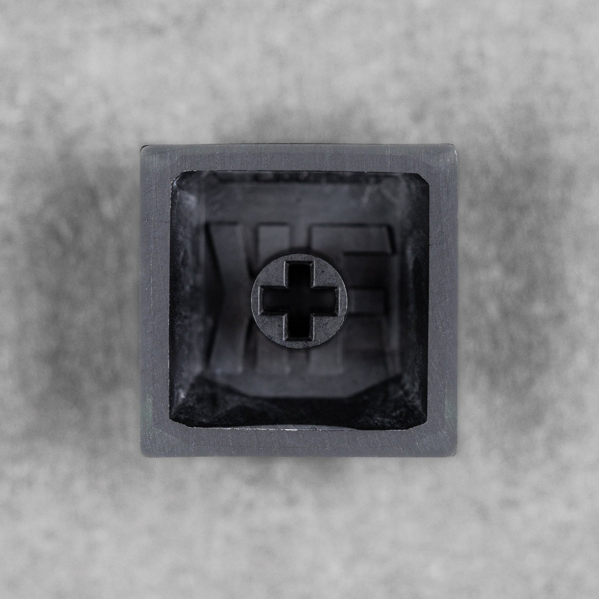 Frumpzkeys x URBAN Chaos Seigaiha™ Keycap - Green Glow - URBAN EDC®