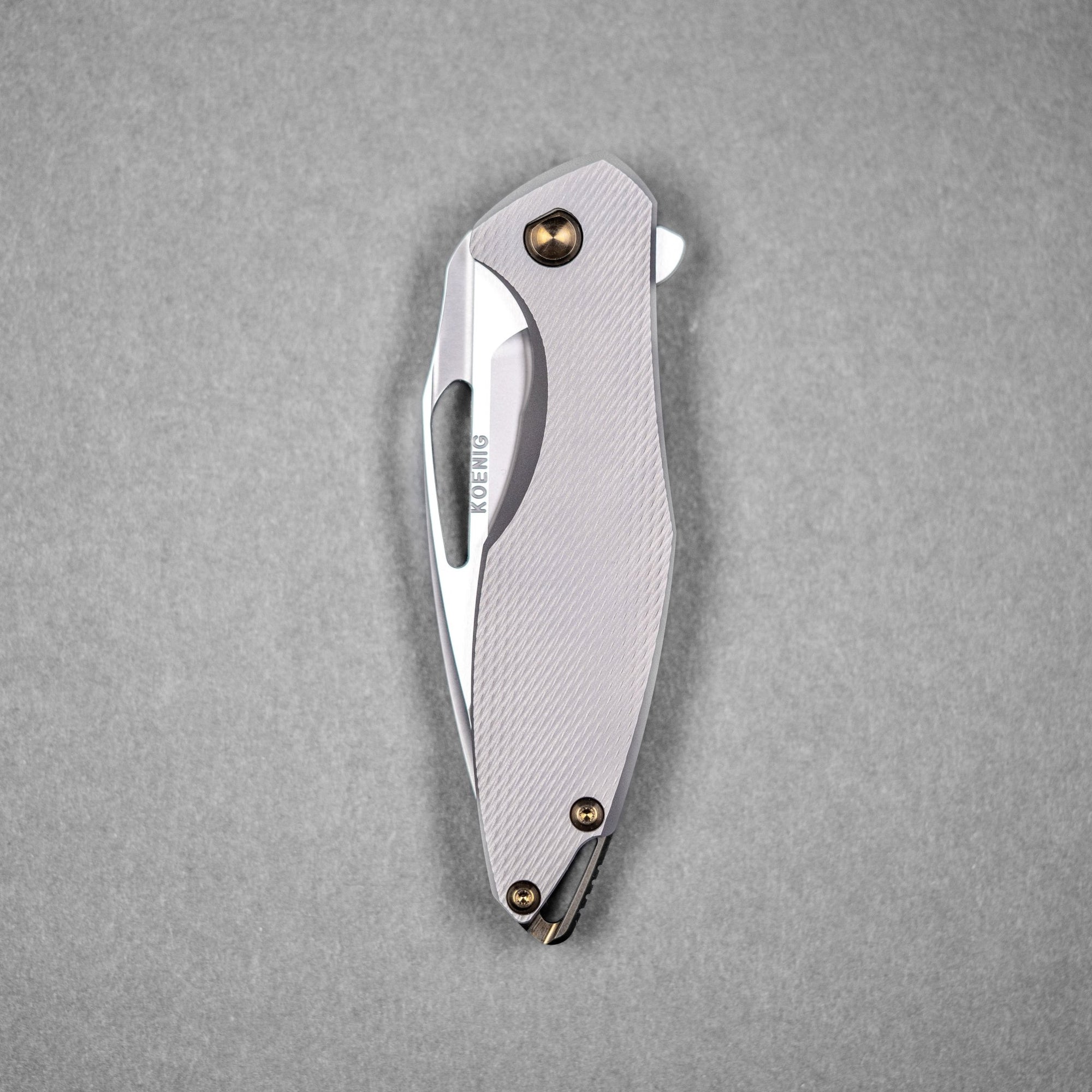 Koenig Arius Flipper - Burnished M390 w/ Polished Flats & Titanium w/ Corda Pattern - URBAN EDC®