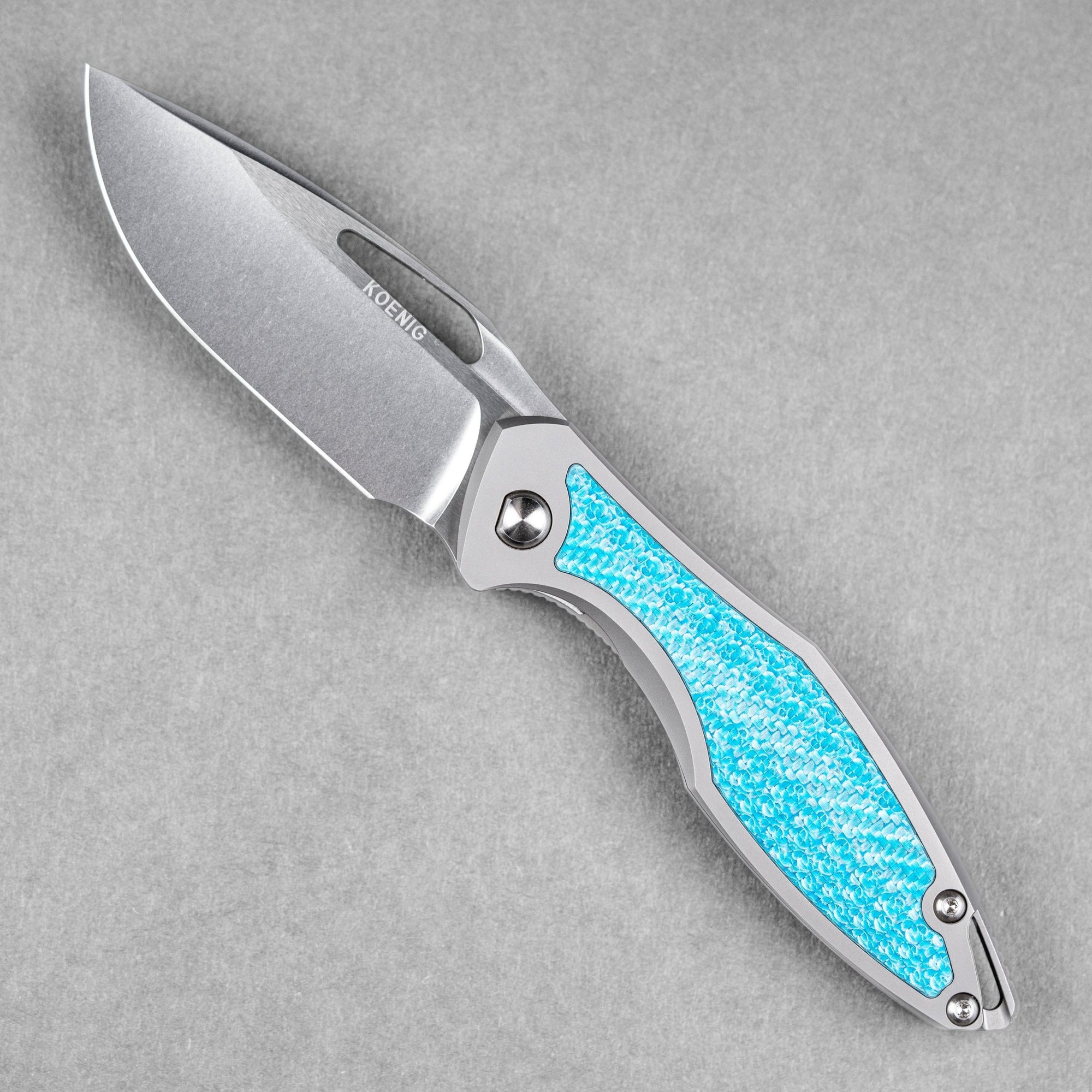 Koenig Arius Non - Flipper - Brightwashed w/ Polished Flats M390 & Aqua Blue Twill Inlay - URBAN EDC®