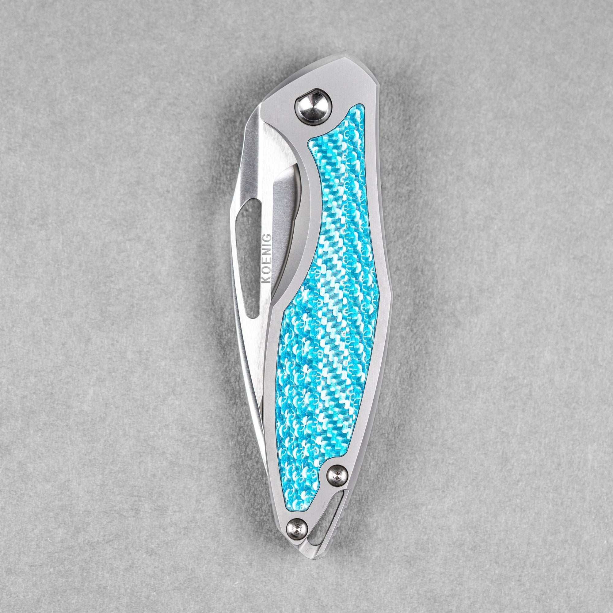 Koenig Arius Non - Flipper - Brightwashed w/ Polished Flats M390 & Aqua Blue Twill Inlay - URBAN EDC®