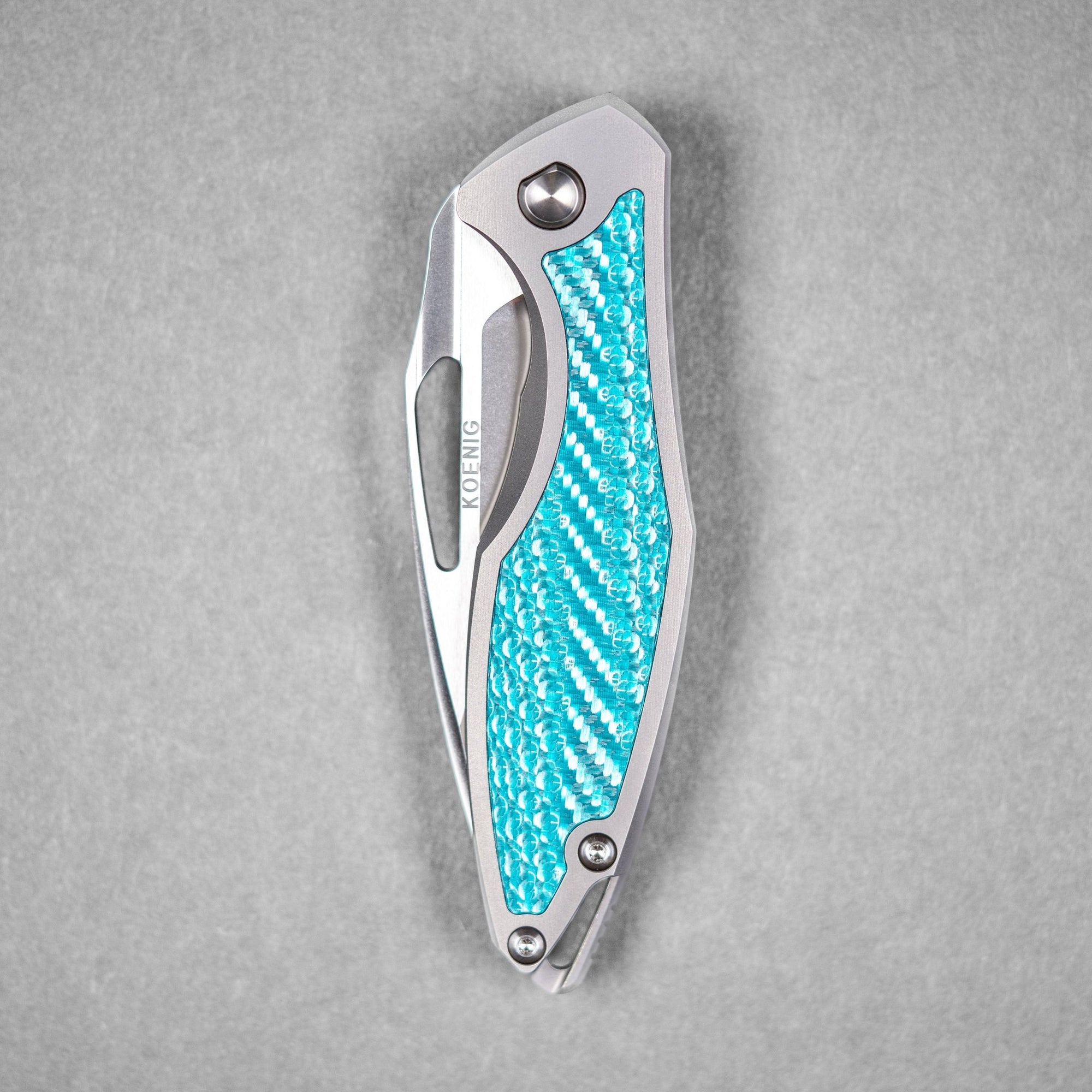 Koenig Arius Non - Flipper - Brightwashed w/ Polished Flats M390 & Aqua Teal Twill Inlay - URBAN EDC®