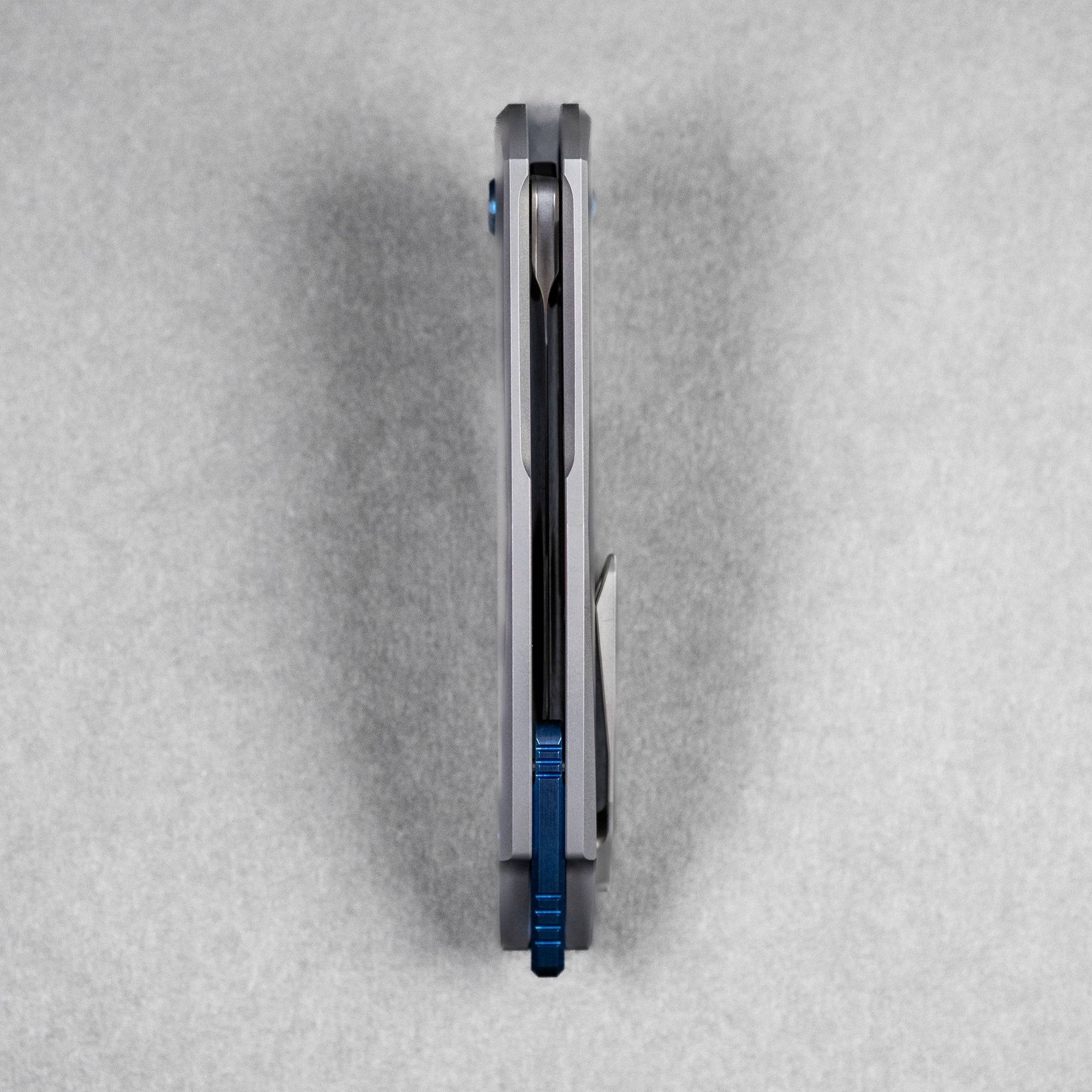 Koenig Arius - Non - Flipper w/ Blue Anodized Ti Hardware & Burnished M390 - URBAN EDC®