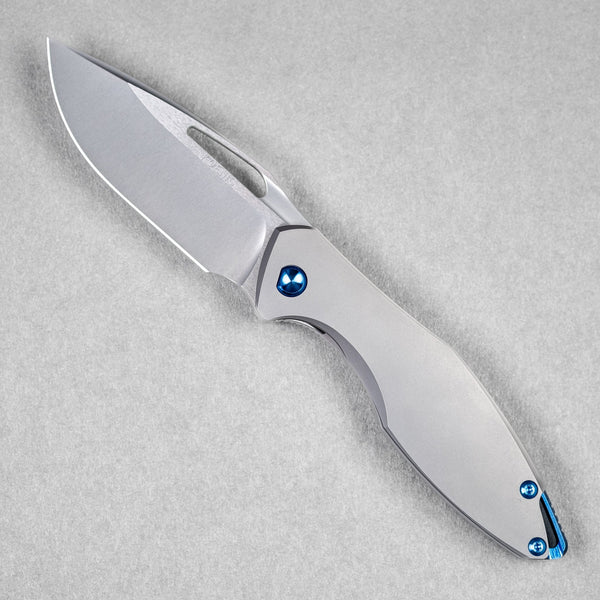Koenig Arius - Non - Flipper w/ Blue Anodized Ti Hardware & Burnished M390 - URBAN EDC®
