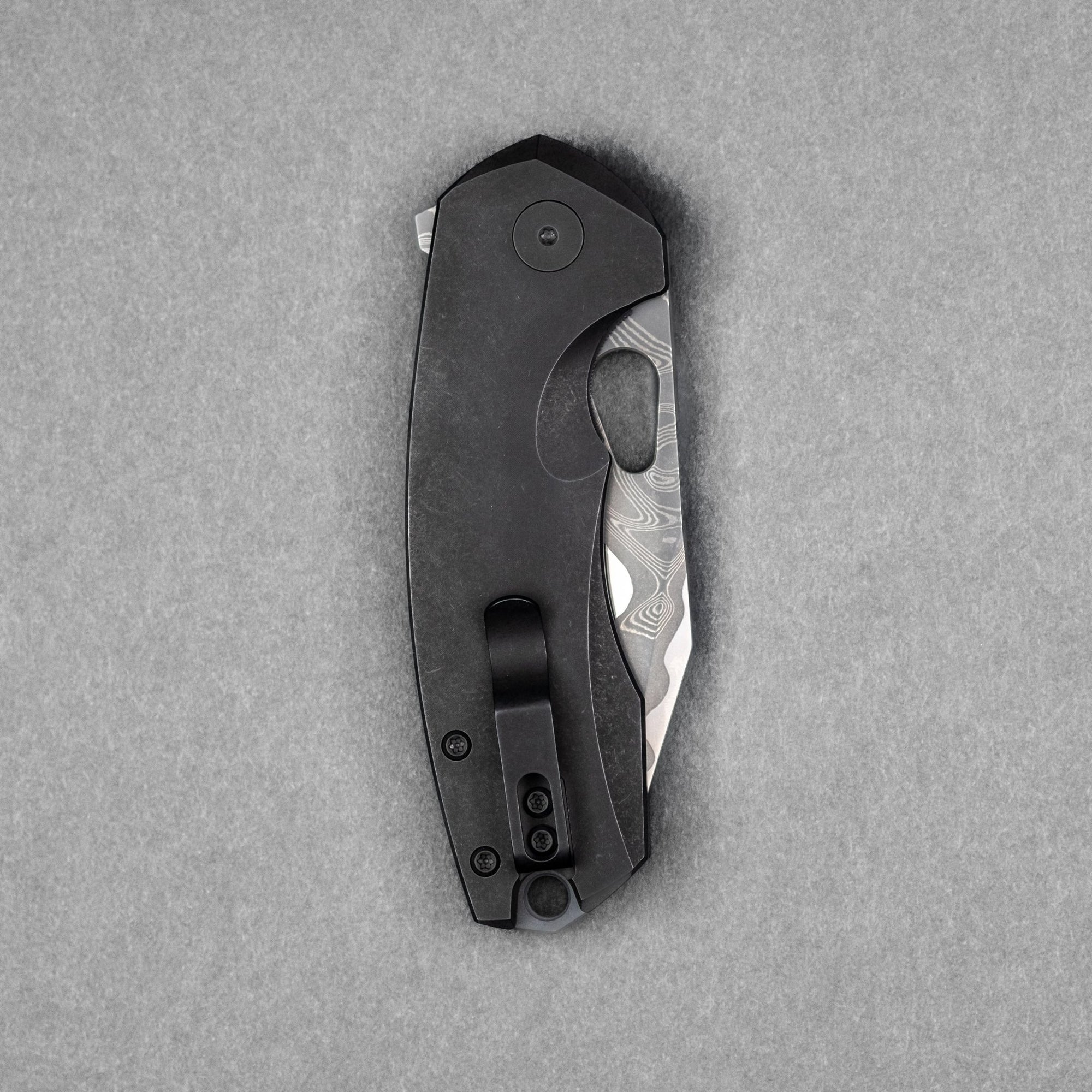 LOTTO: URBAN Becerro - Damacore & Blackwashed Titanium (Yamato Exclusive) - URBAN EDC®