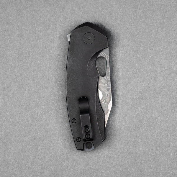 LOTTO: URBAN Becerro - Damacore & Blackwashed Titanium (Yamato Exclusive) - URBAN EDC®