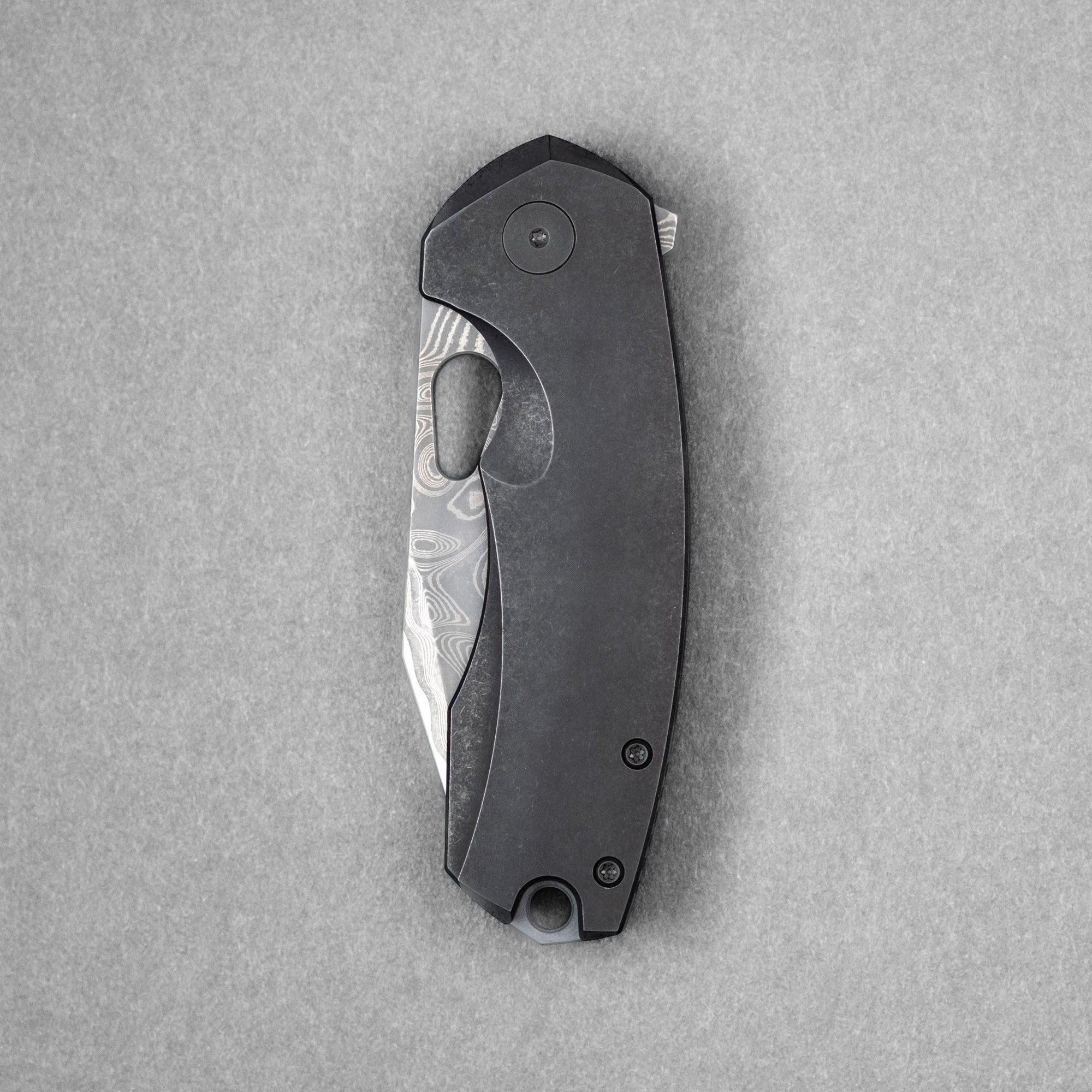 LOTTO: URBAN Becerro - Damacore & Blackwashed Titanium (Yamato Exclusive) - URBAN EDC®