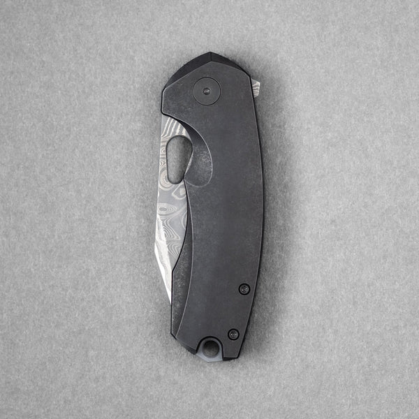 LOTTO: URBAN Becerro - Damacore & Blackwashed Titanium (Yamato Exclusive) - URBAN EDC®