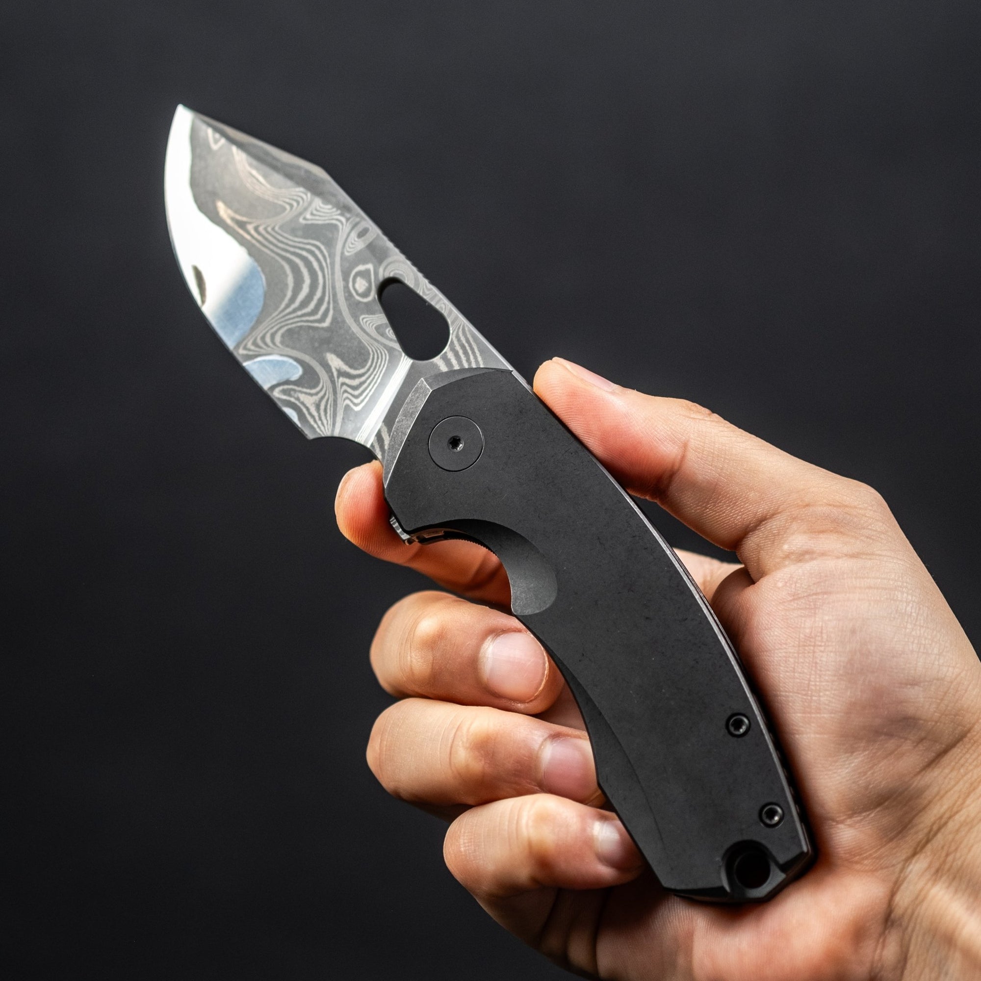 LOTTO: URBAN Becerro - Damacore & Blackwashed Titanium (Yamato Exclusive) - URBAN EDC®