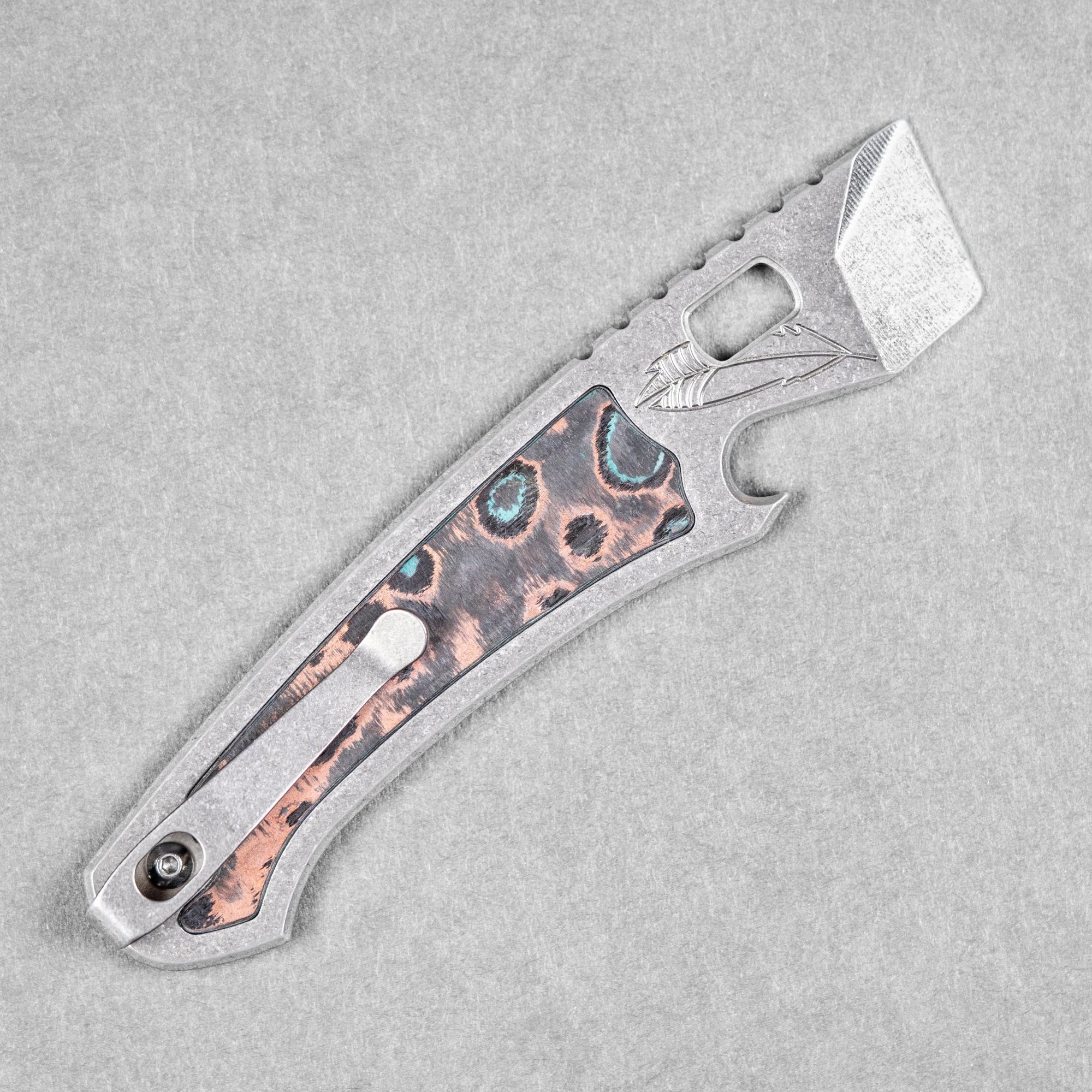 LynchNW x URBAN Best Case Scenario v2 Prybar - Shipwreck Camo Carbon - URBAN EDC®