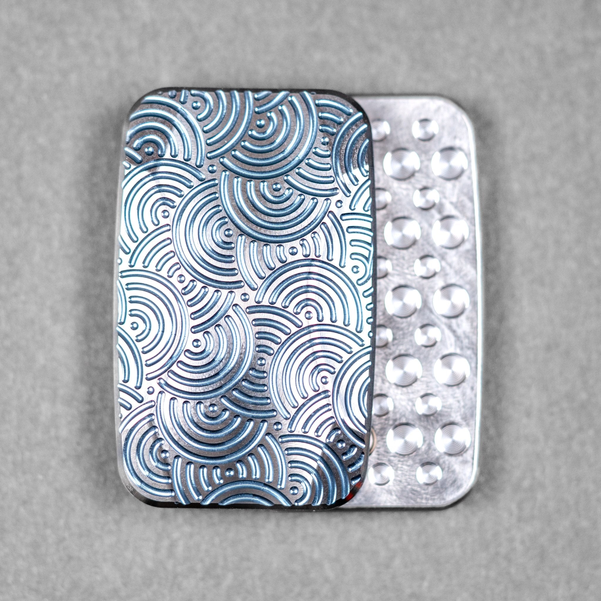Magnus x URBAN Squashed Toad Fidget Slider - Light Blue Titanium w