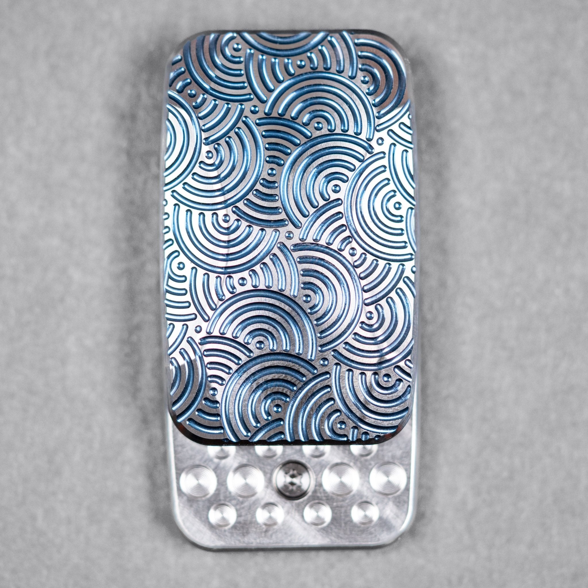 Magnus x URBAN Squashed Toad Fidget Slider - Mid Blue Titanium w