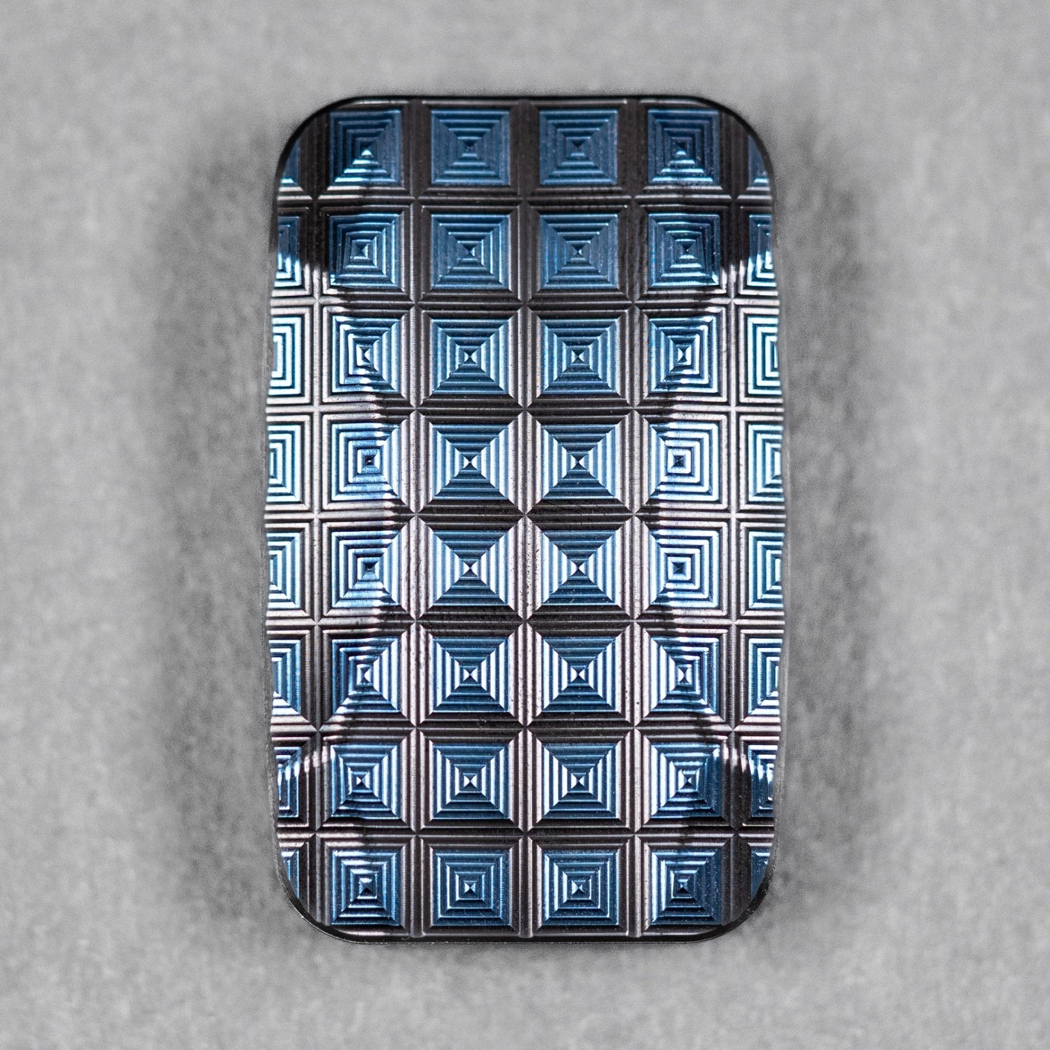 Magnus x URBAN Toad 'Prism' Fidget Slider - Blue Zirconium & Zirc