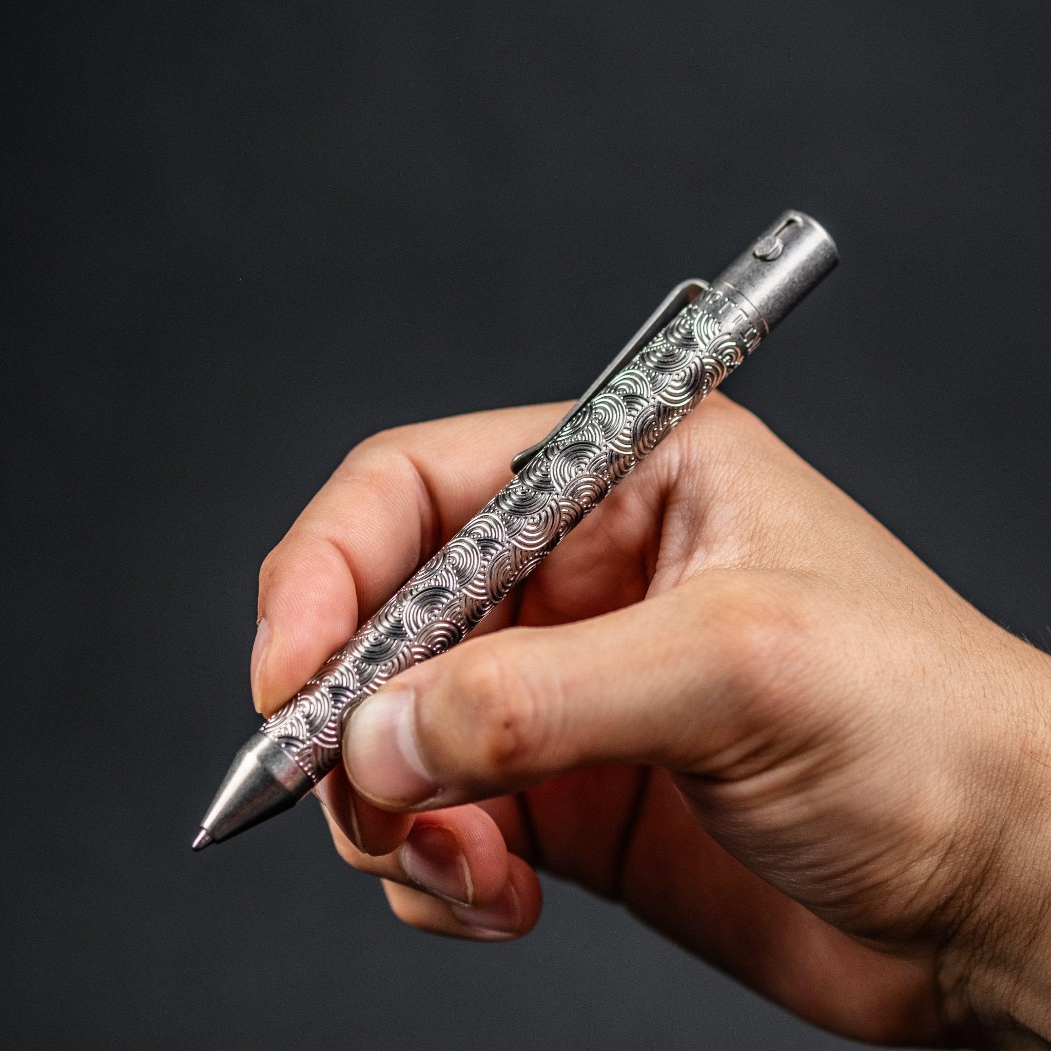 Nottingham Tactical x URBAN TiButton Single Lock Pen - Tumbled Ti