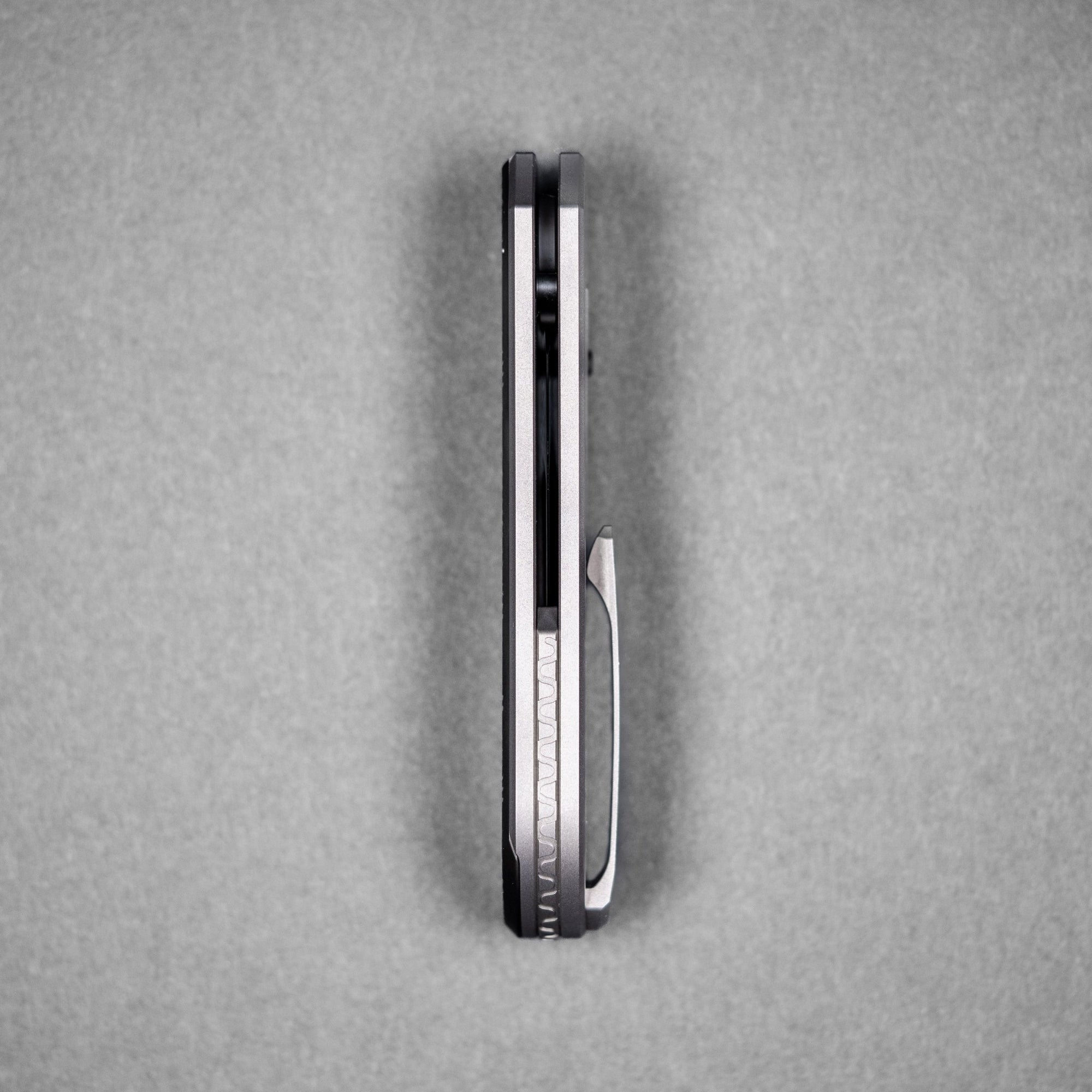 Piratech x URBAN Saga - Satin DLC S90V & Zir Blasted Titanium w/ Bead Blast DLC Chaos Seigaiha™ - URBAN EDC®