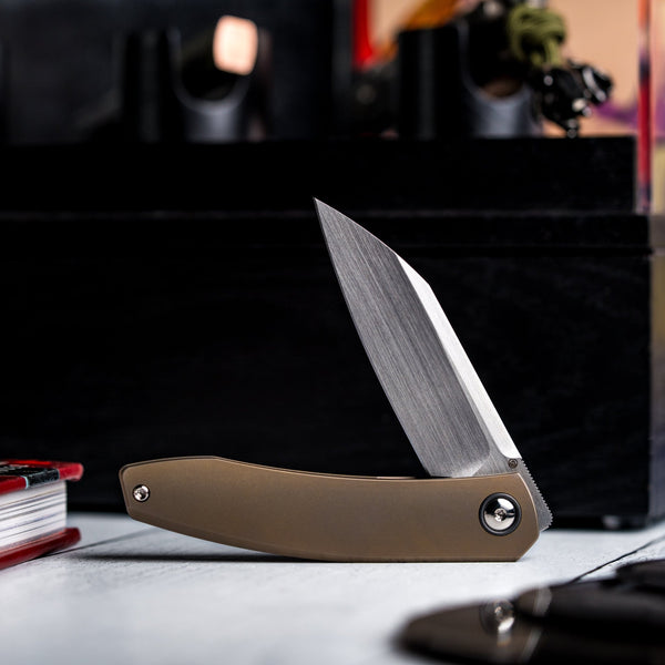 Pre - Order: URBAN Chimarra - Hand - Rubbed Magnacut & Bronze Anodized Titanium w/ Zirc Pivot Collar & Clip - URBAN EDC®