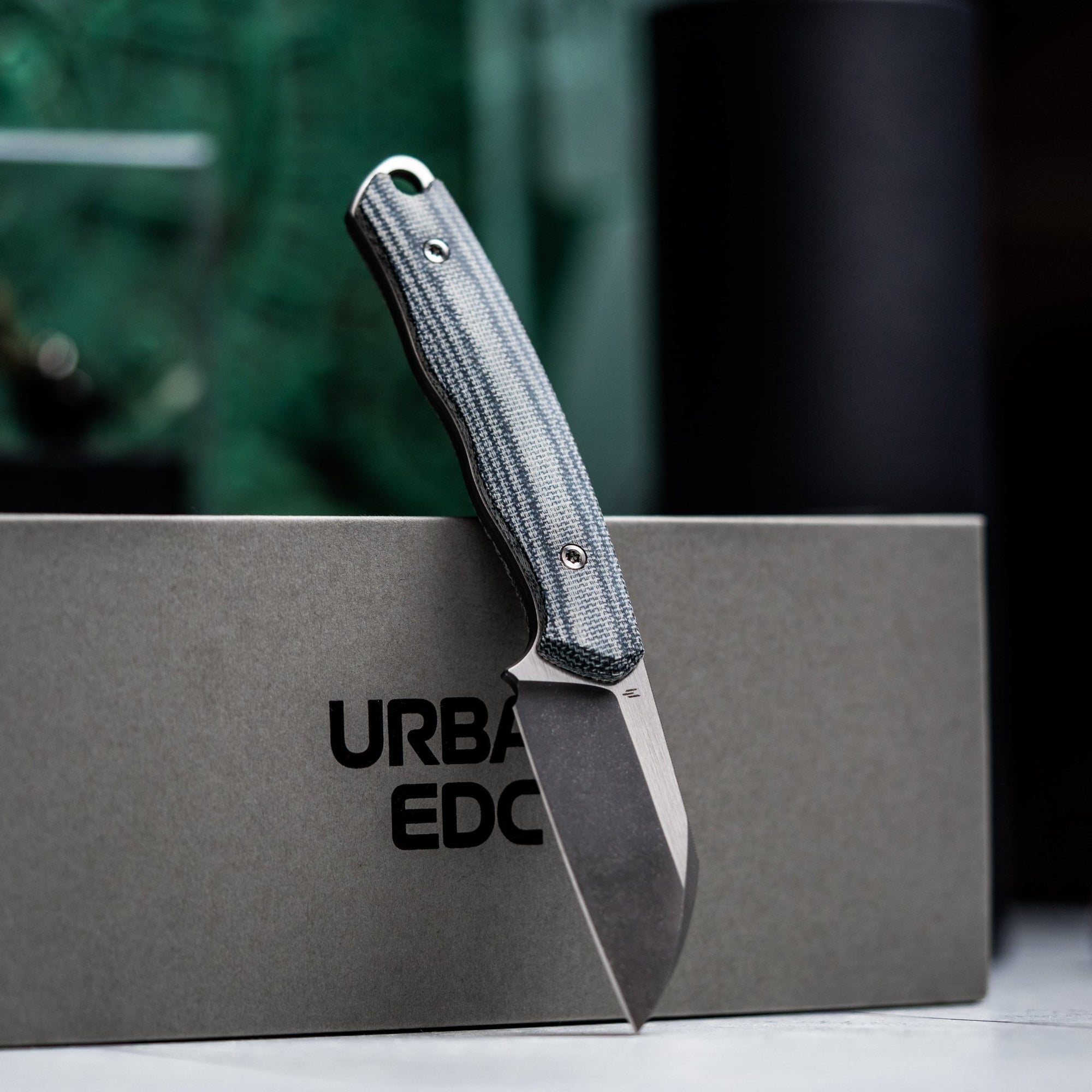 Pre - Order: URBAN Lagarto - Two - Toned Magnacut & Denim Micarta - URBAN EDC®