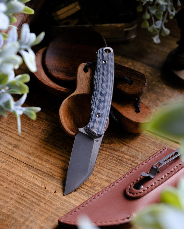 Pre - Order: URBAN Lagarto - Two - Toned Magnacut & Denim Micarta - URBAN EDC®