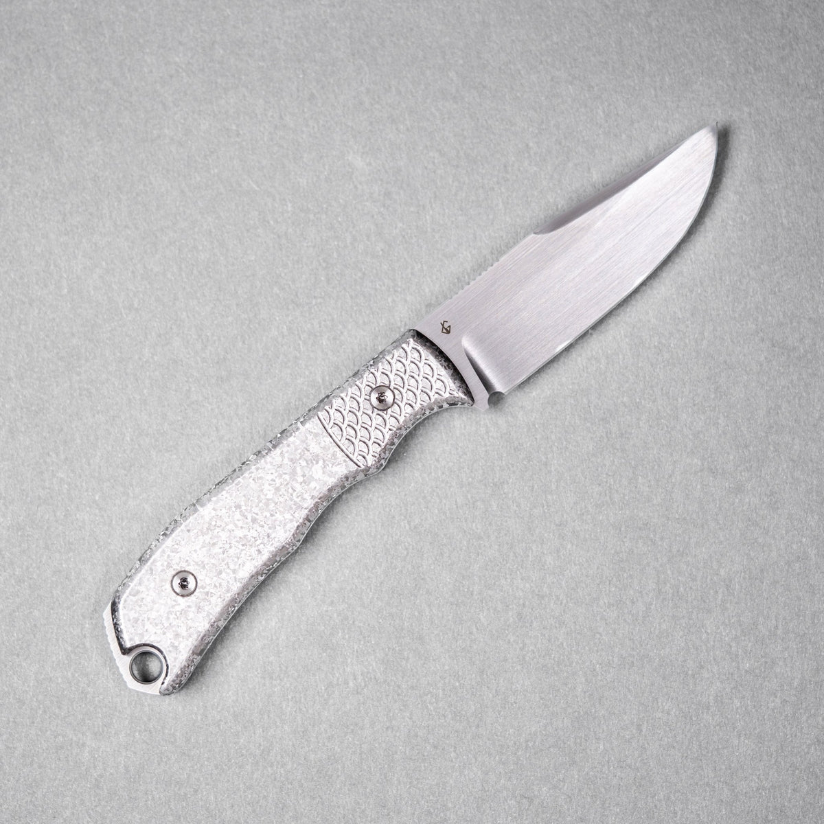 Pre-Order: URBAN Sea Dweller - Hand-Rubbed Vanax & Crystal Titanium - URBAN EDC®