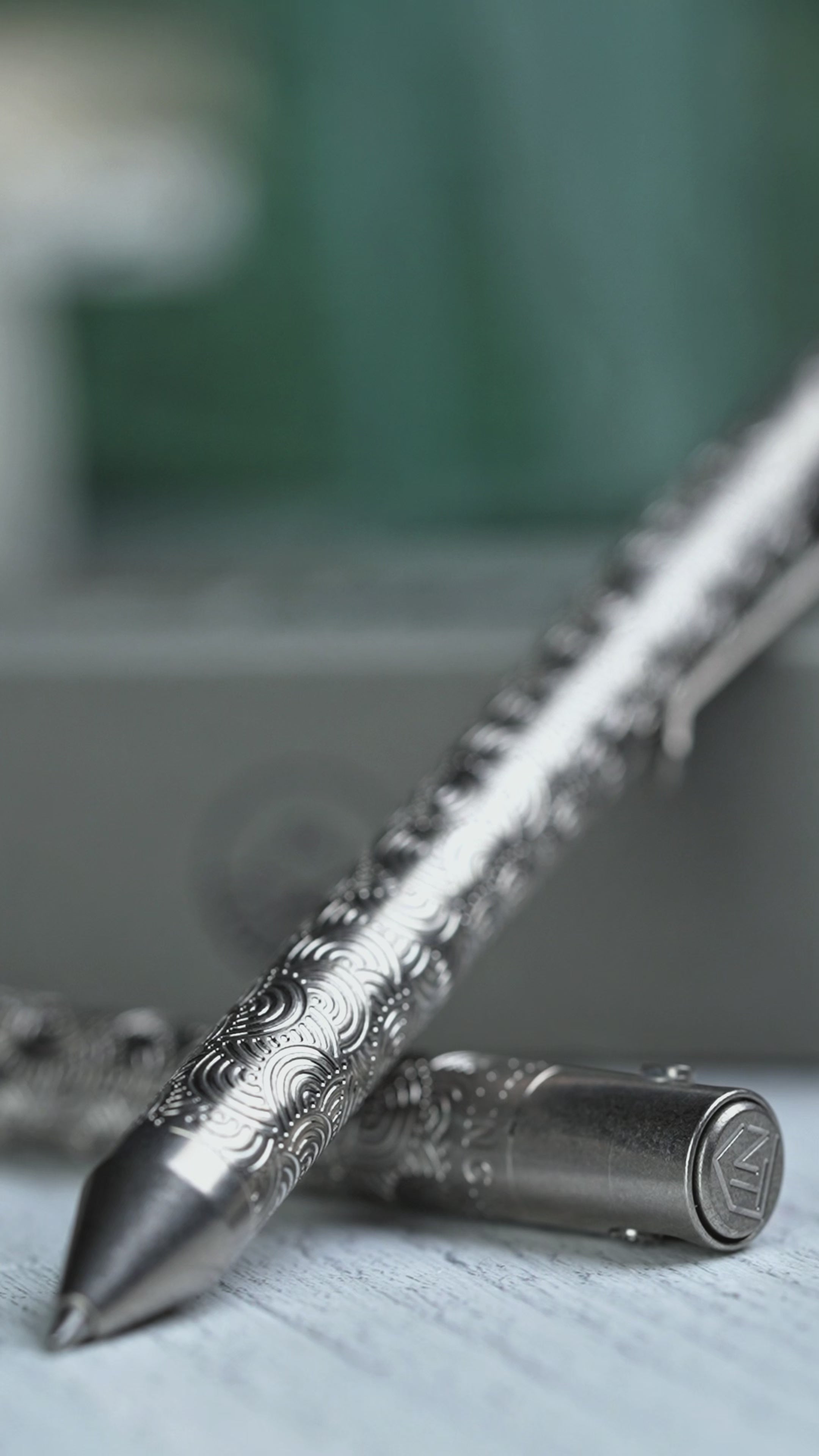 Nottingham Tactical x URBAN TiButton Single Lock Pen - Tumbled Ti