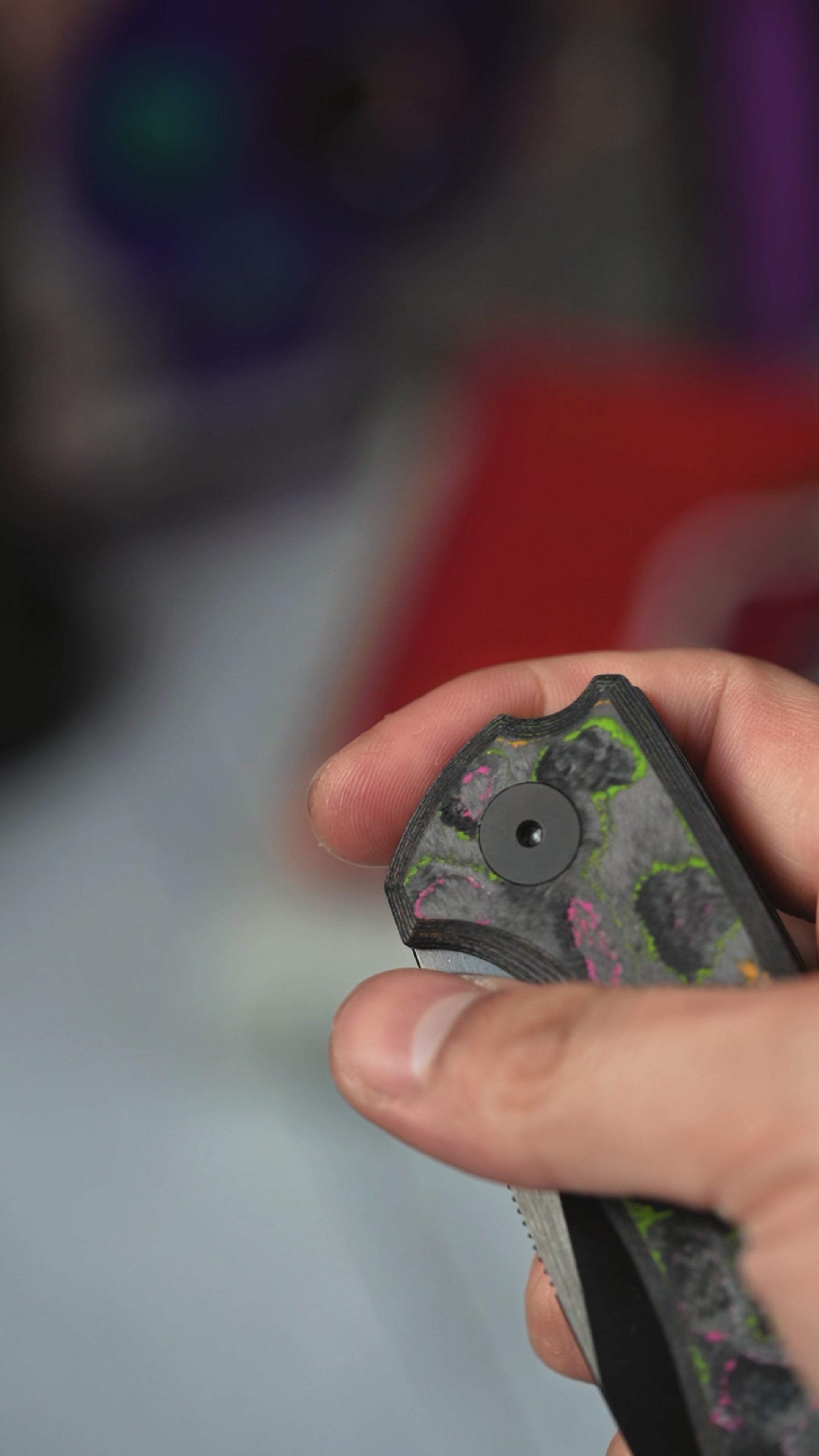 URBAN F5.5 - Belt Satin DLC Magnacut & 80s Camo Carbon – URBAN EDC®