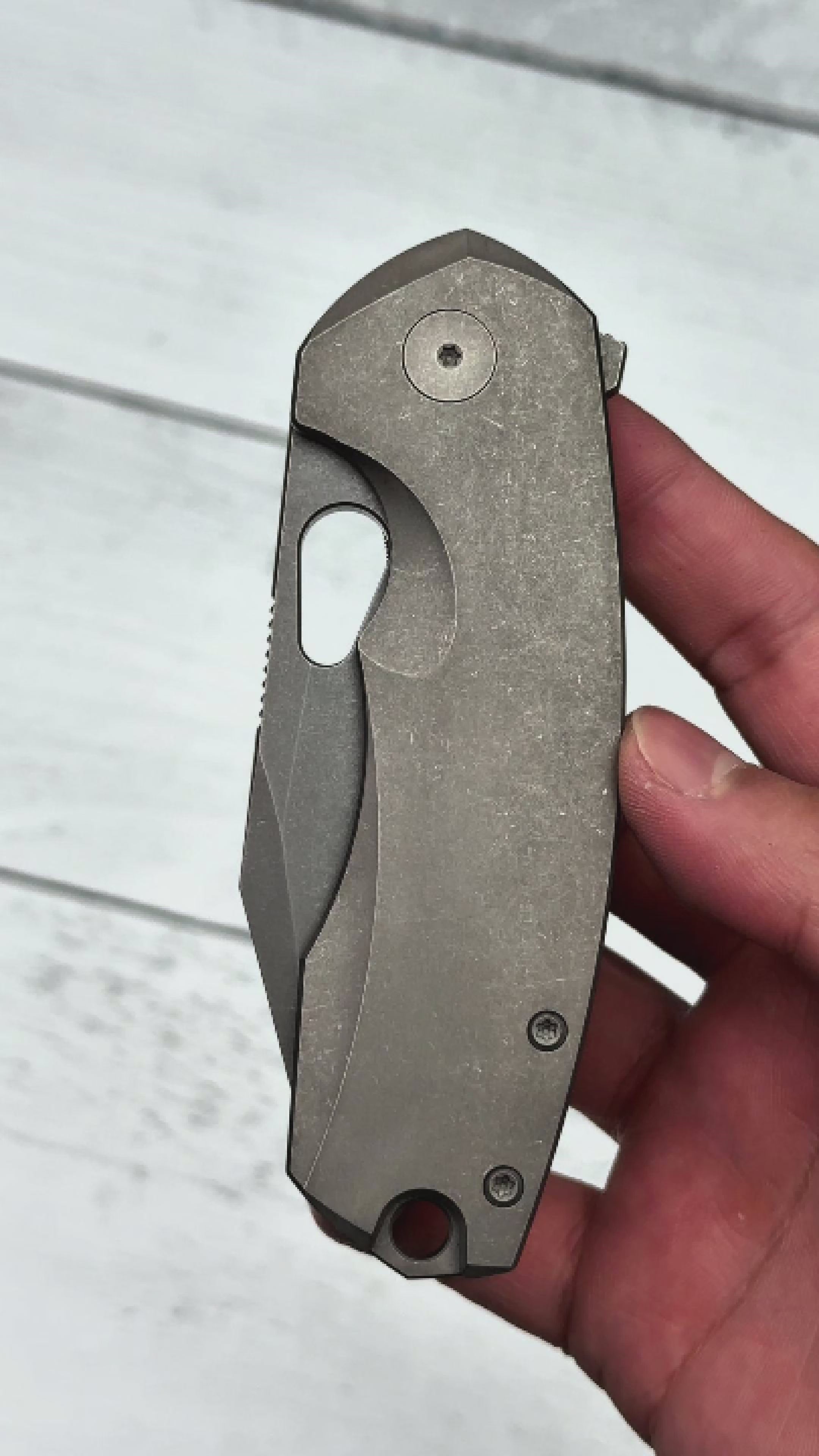 URBAN Becerro - Darkwashed Magnacut & Darkwashed Titanium – URBAN EDC®