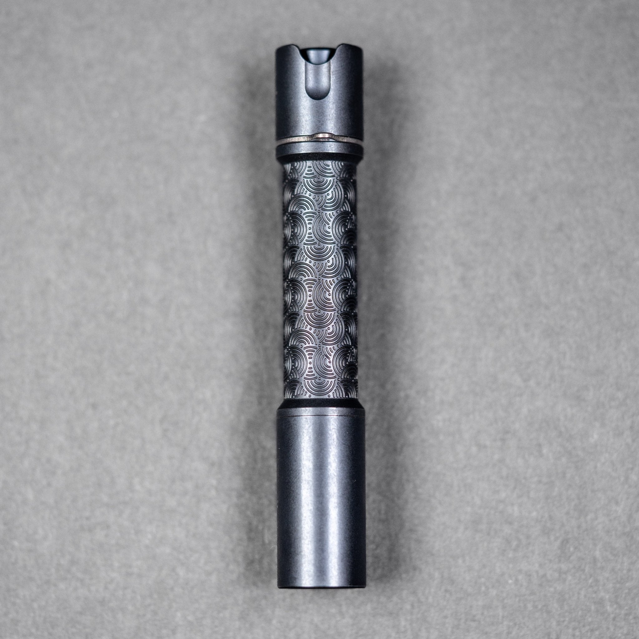 Reylight x URBAN Pineapple Mini Flashlight - Black Oil Ti Chaos