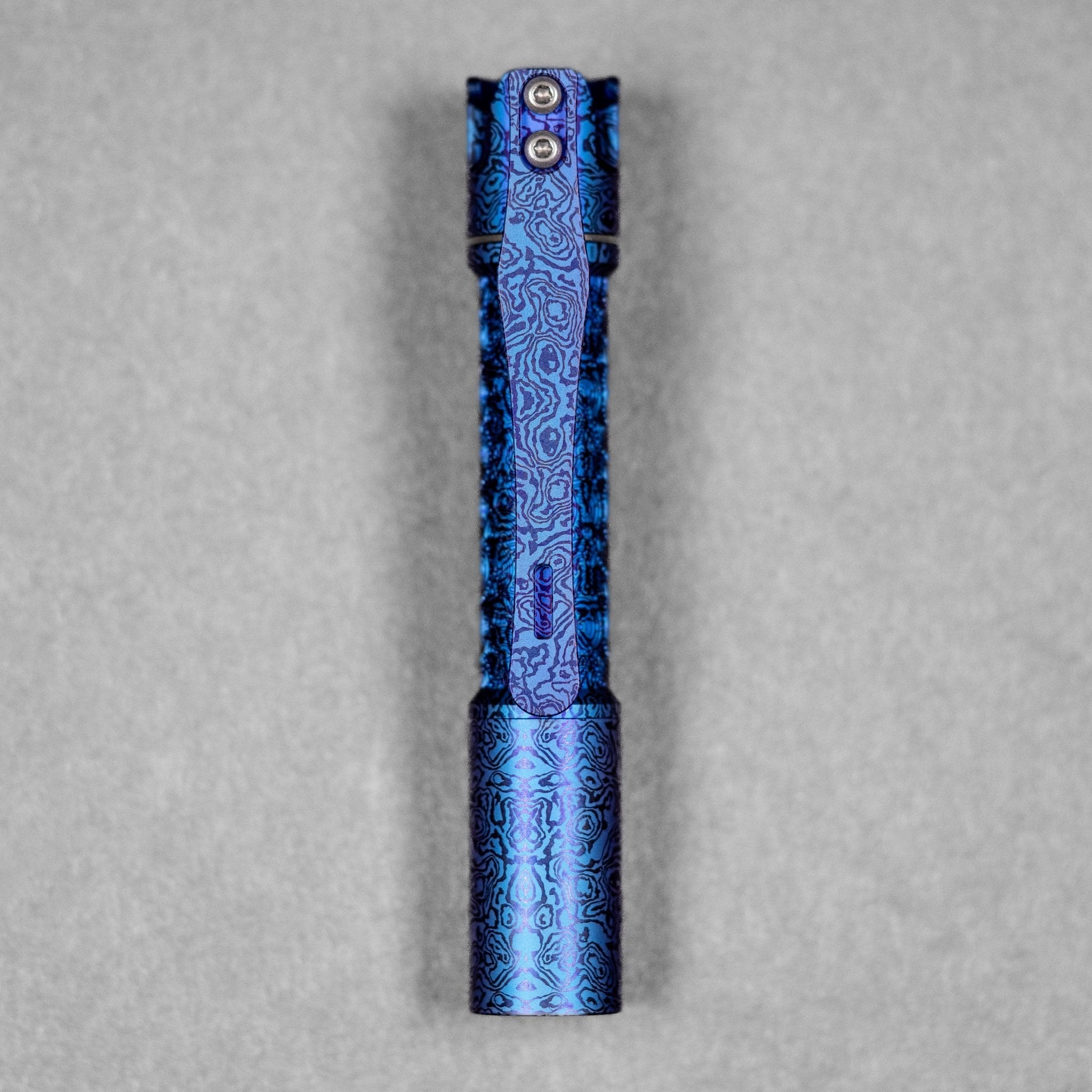 Reylight x URBAN Pineapple Mini Flashlight - Purple Threads Ti