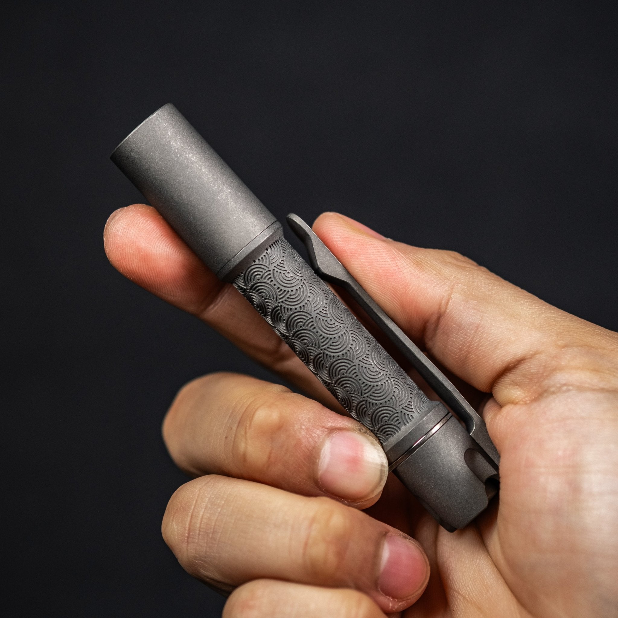Reylight x URBAN Pineapple Mini Flashlight - Stonewashed Ti Chaos