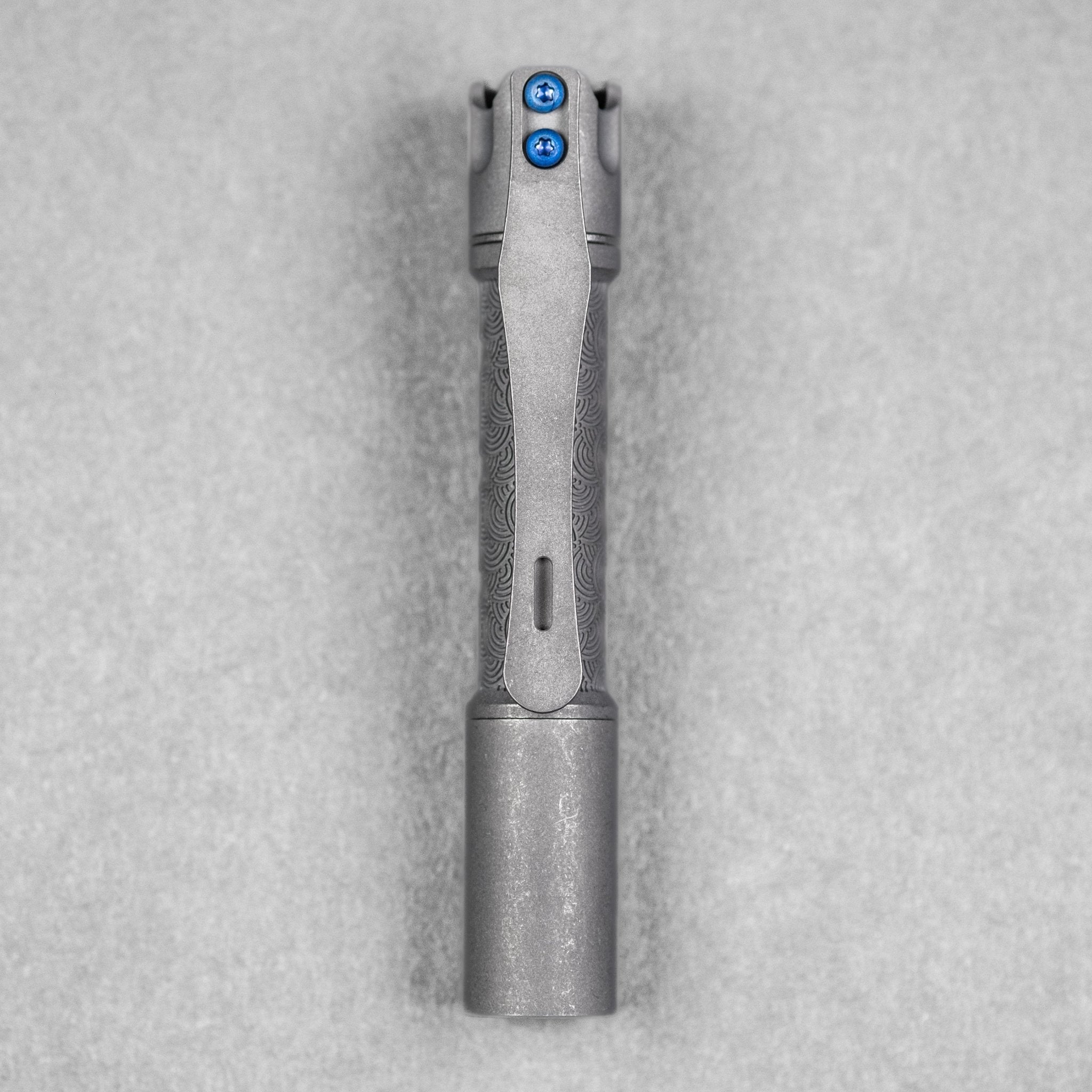 Reylight x URBAN Pineapple Mini Flashlight - Stonewashed Ti Chaos