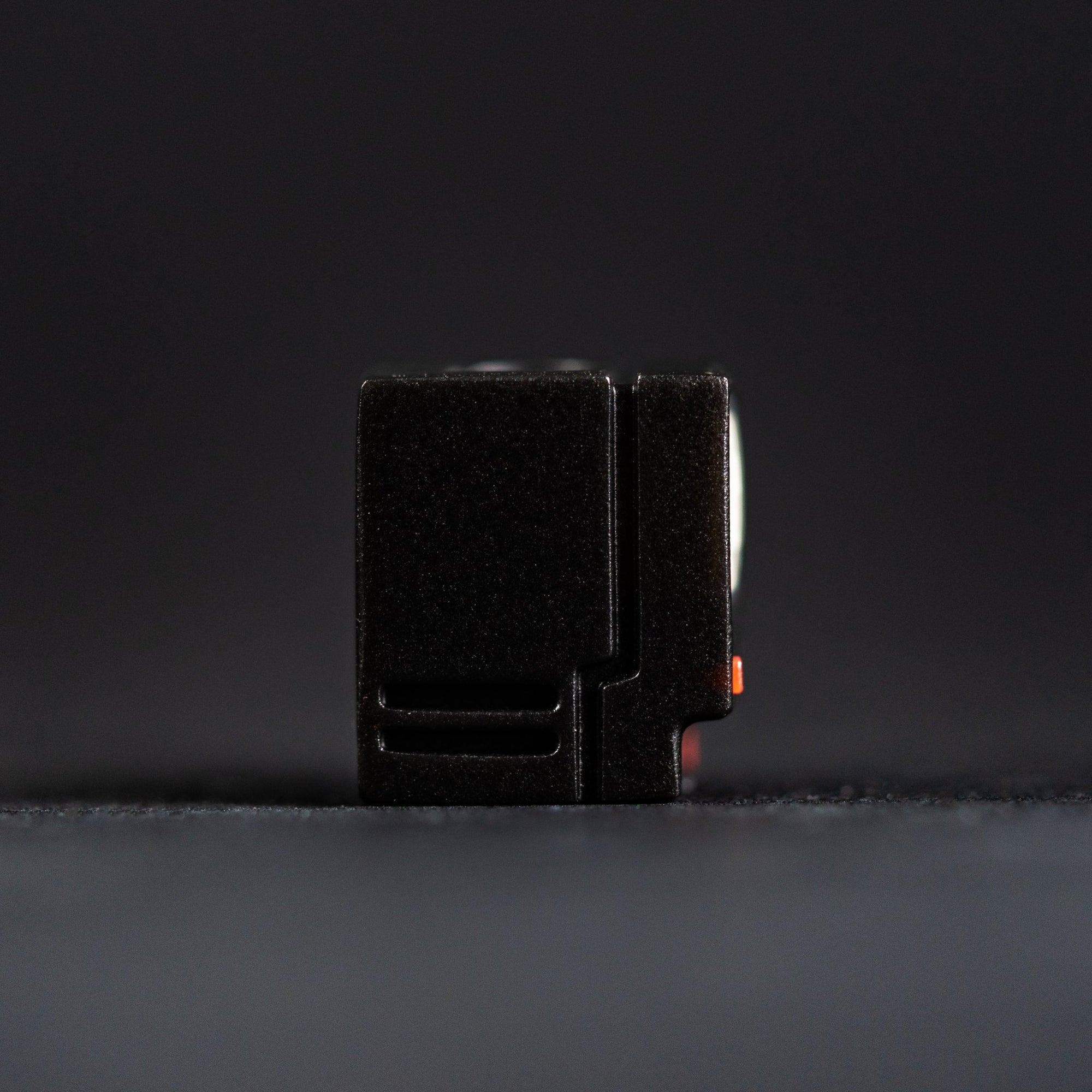 Sir MacIntyre Lanyard Bead - 'Glow in the Dark' Mode - URBAN EDC®