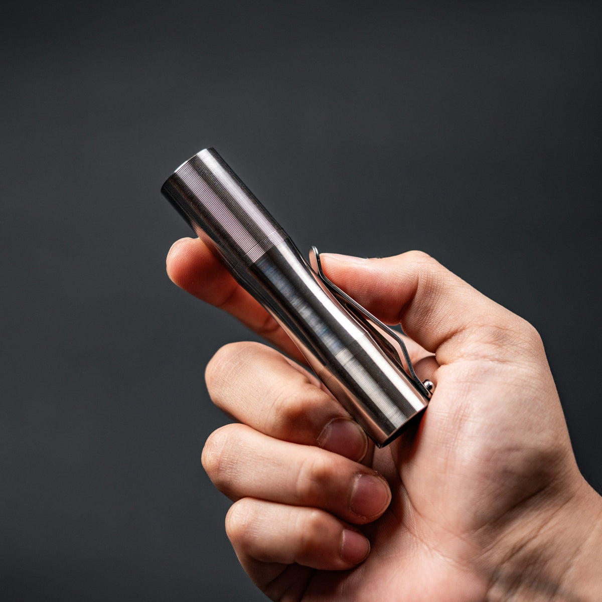 Apollo Flashlight Tactile Turn Apollo Flashlight - Titanium – URBAN EDC®