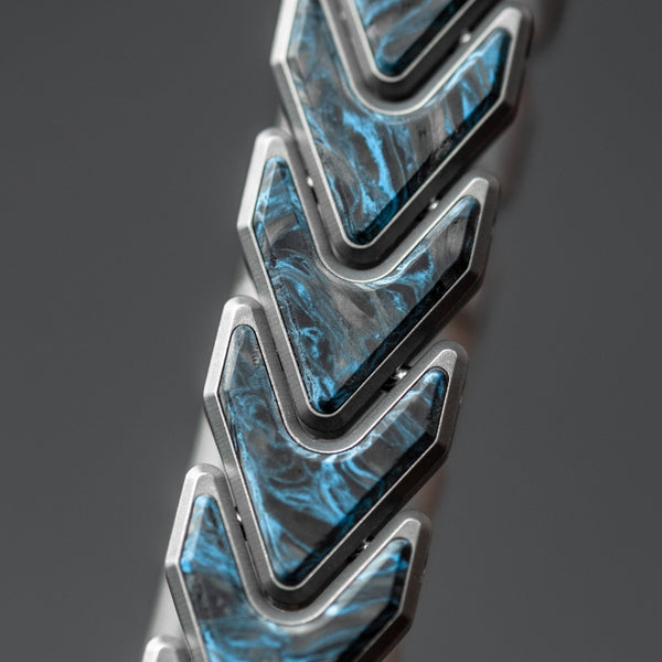 Tomas Makes Vector Bracelet - Titanium w/ Dark Matter Blue (Custom) - URBAN EDC®