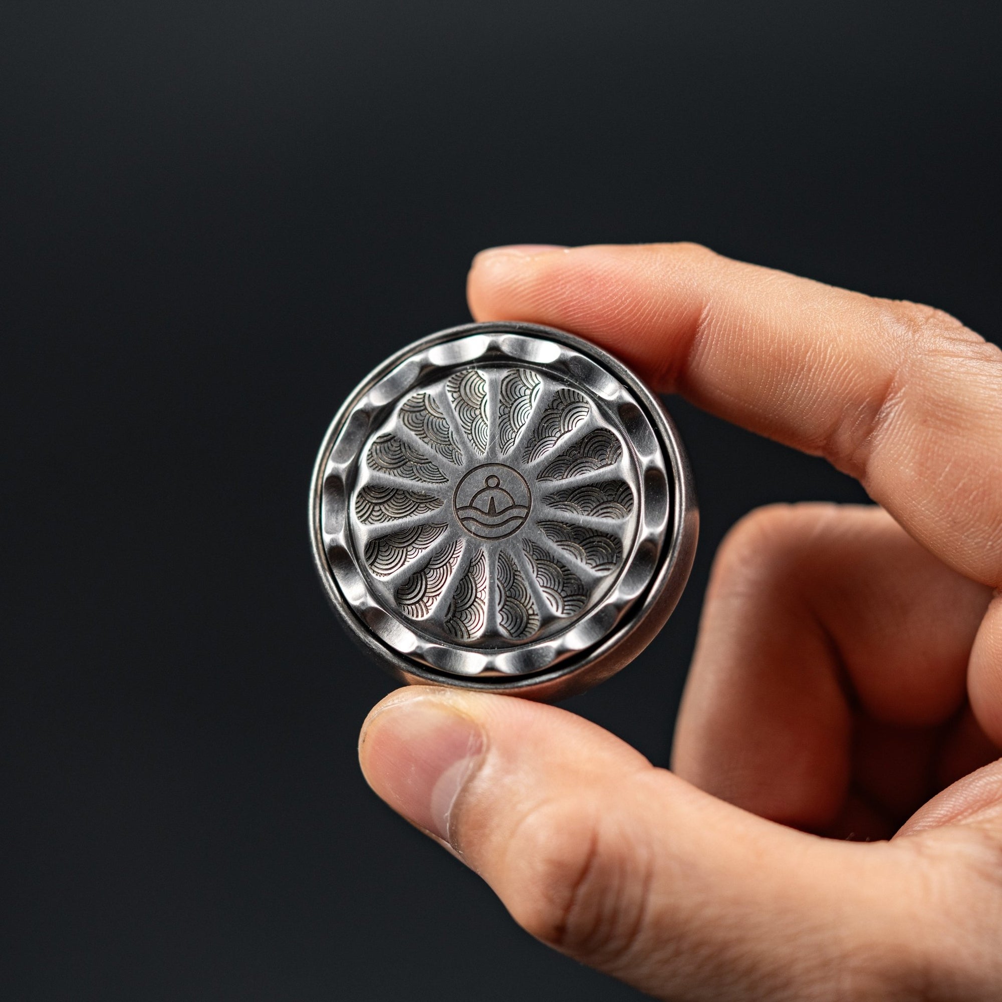 Umburry x URBAN Mid - Size Spoked Haptic Coin - Stainless Steel & Ti Seigaiha - URBAN EDC®