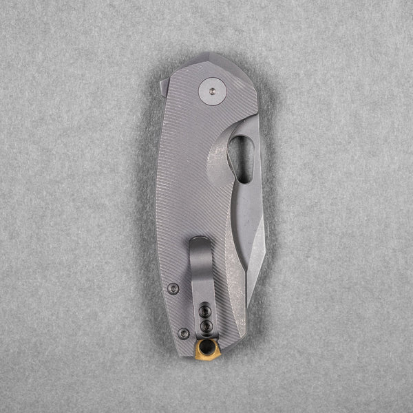 URBAN Becerro - Darkwashed Magnacut & Darkwashed Titanium w/ Micro Milling - URBAN EDC®