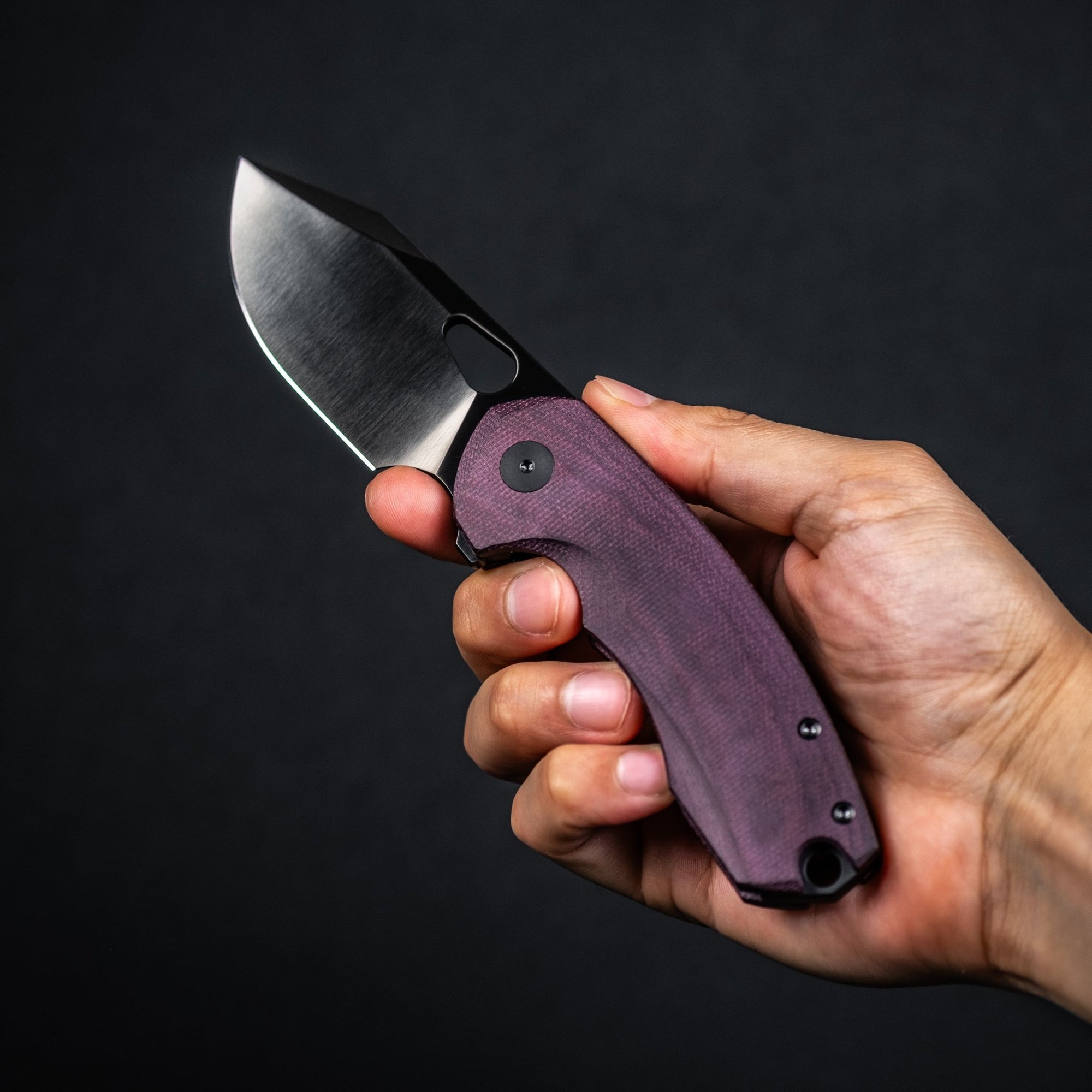 URBAN Becerro - Polished DLC Magnacut & Burgundy Micarta - URBAN EDC®